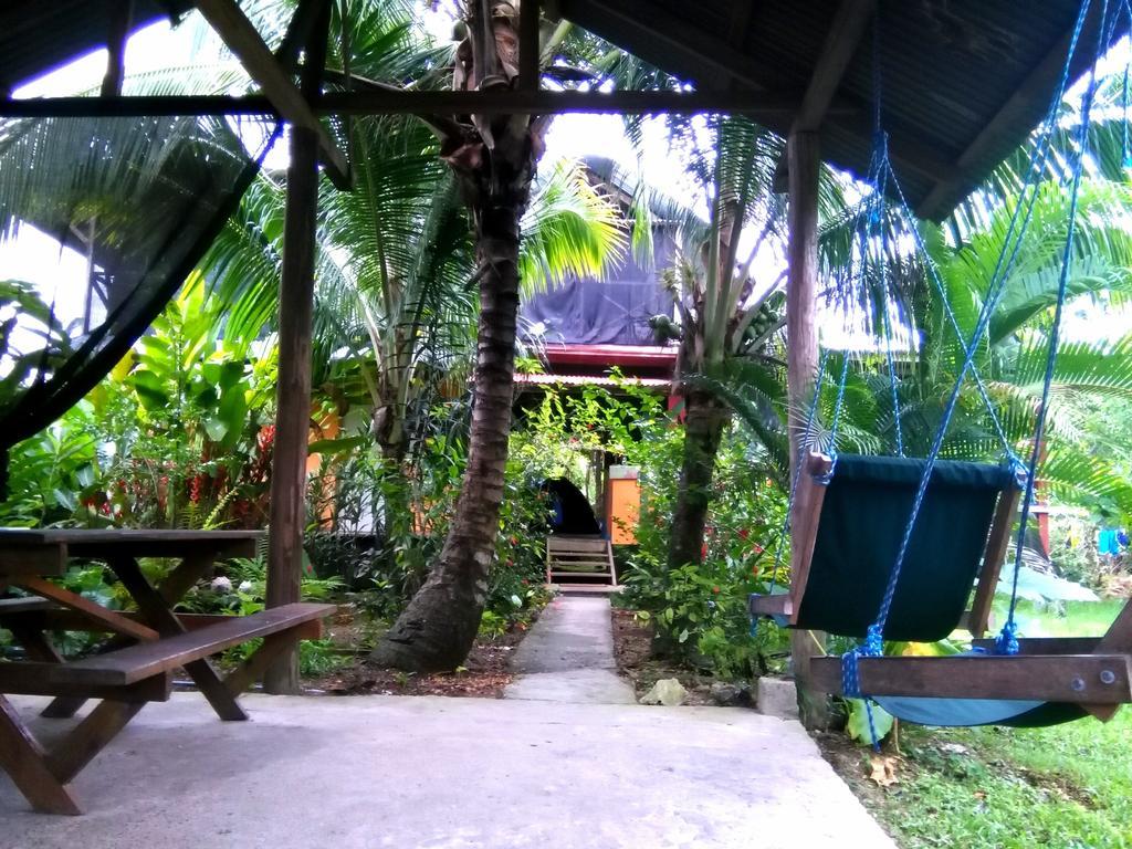 Surf Camp Camping Bocas del Toro